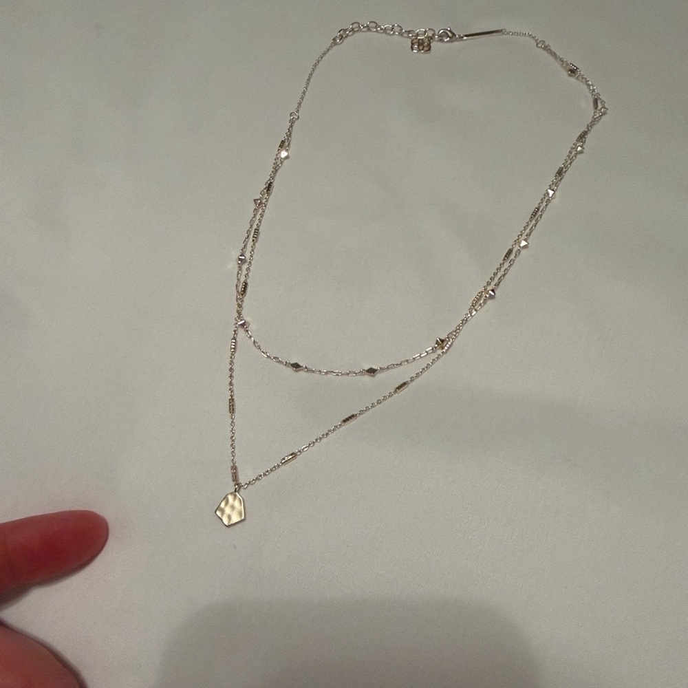 Kendra Scott bright Silver clove Layered‎ Necklace - Picture 3 of 6